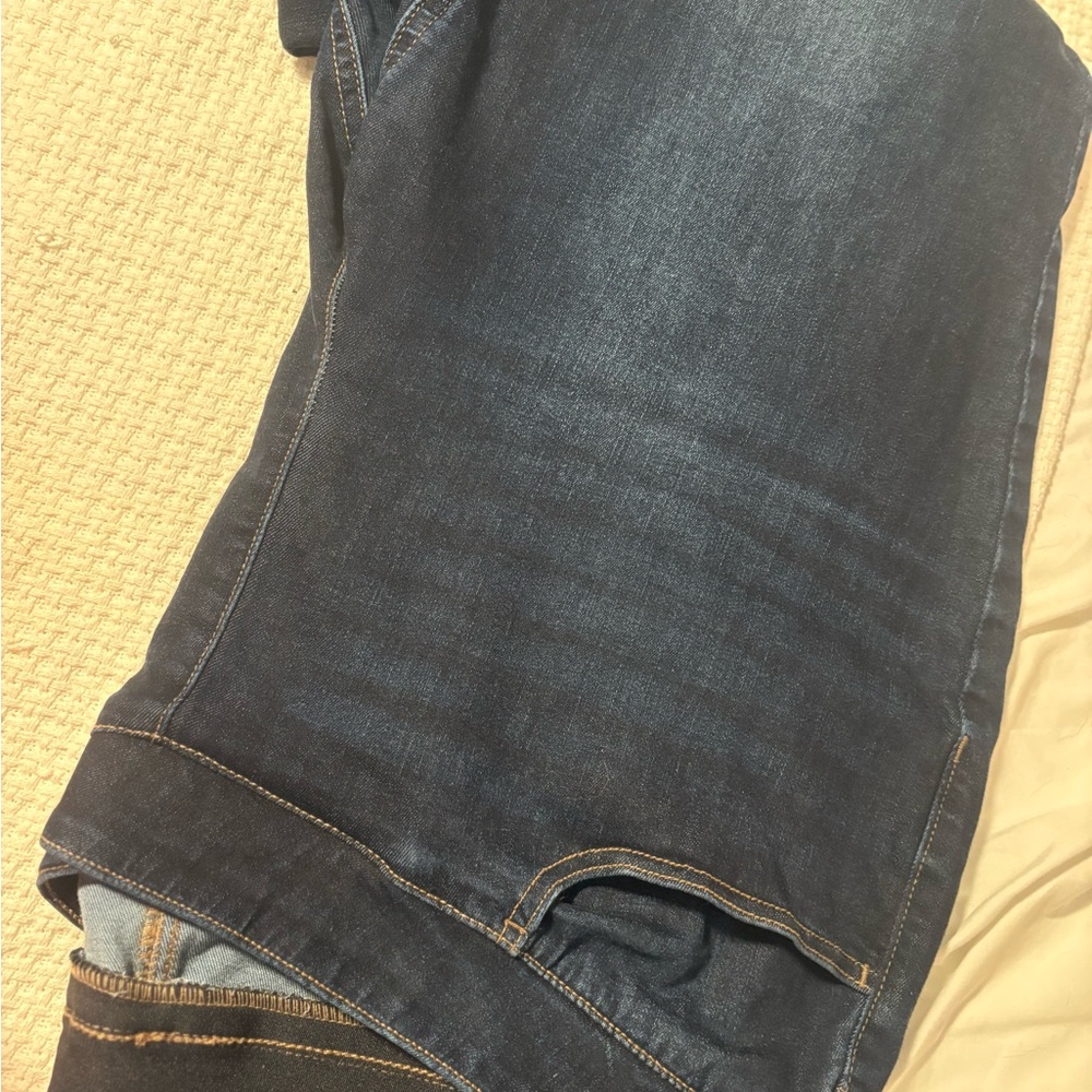 Maurices Blue Jeggings with Classic Denim Texture - Picture 2 of 3